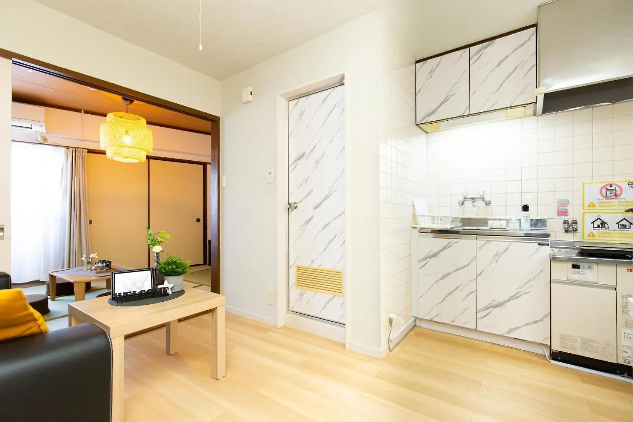 Bari Romane Building Tokio Japonia